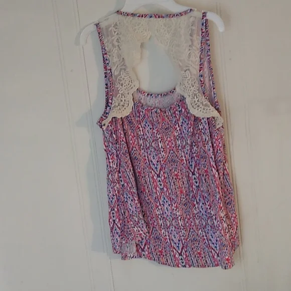 No Boundaries Floral Lace Light -Weight Floral Laced Back Womens Tank Top - Picture 2 of 4